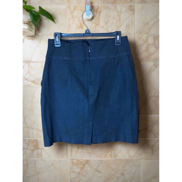 Banana Republic Black Skirt - Picture 3 of 4